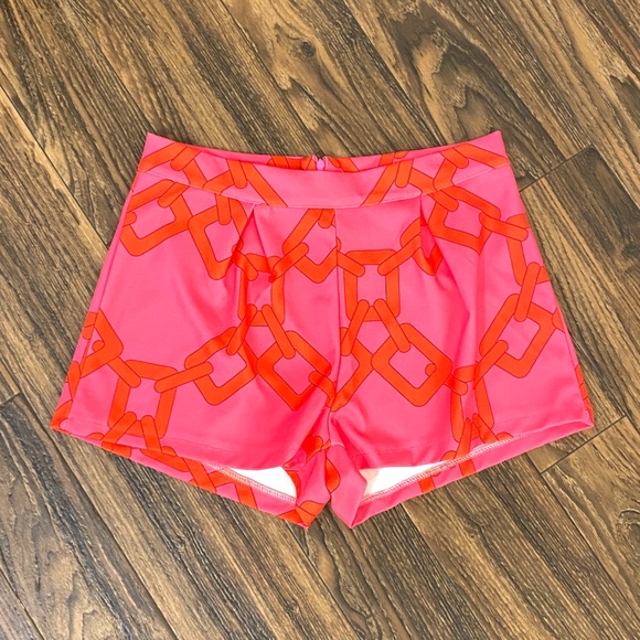 High Waisted Chain Shorts - Picture 1 of 1